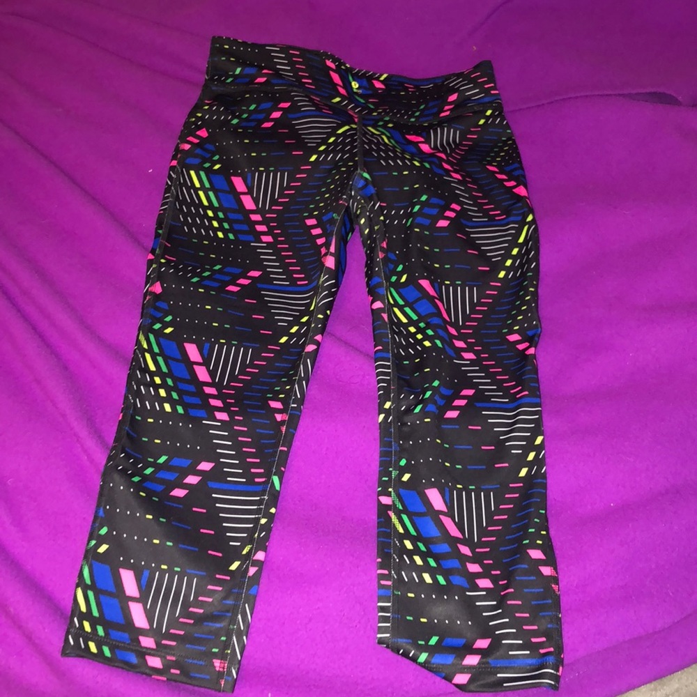 Xersion Fitted Chopped Leggings - Small